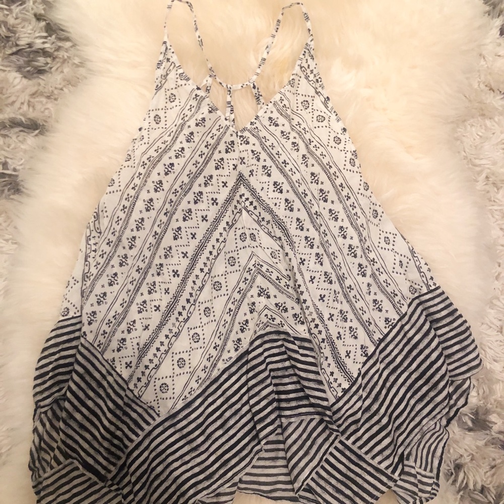 Sun & Shadow black and white pattern tank top